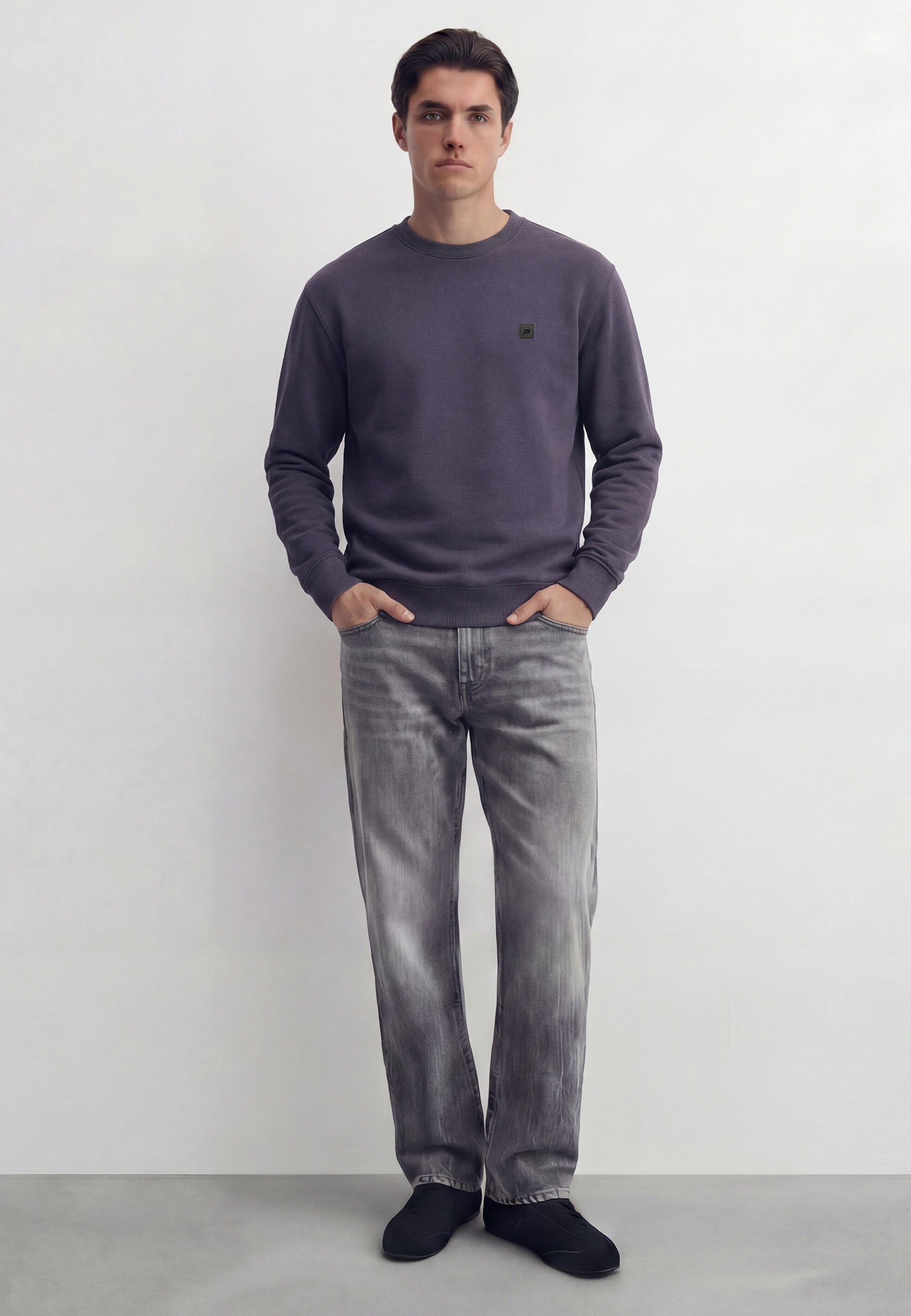 Cucho Graphite Sweatshirt