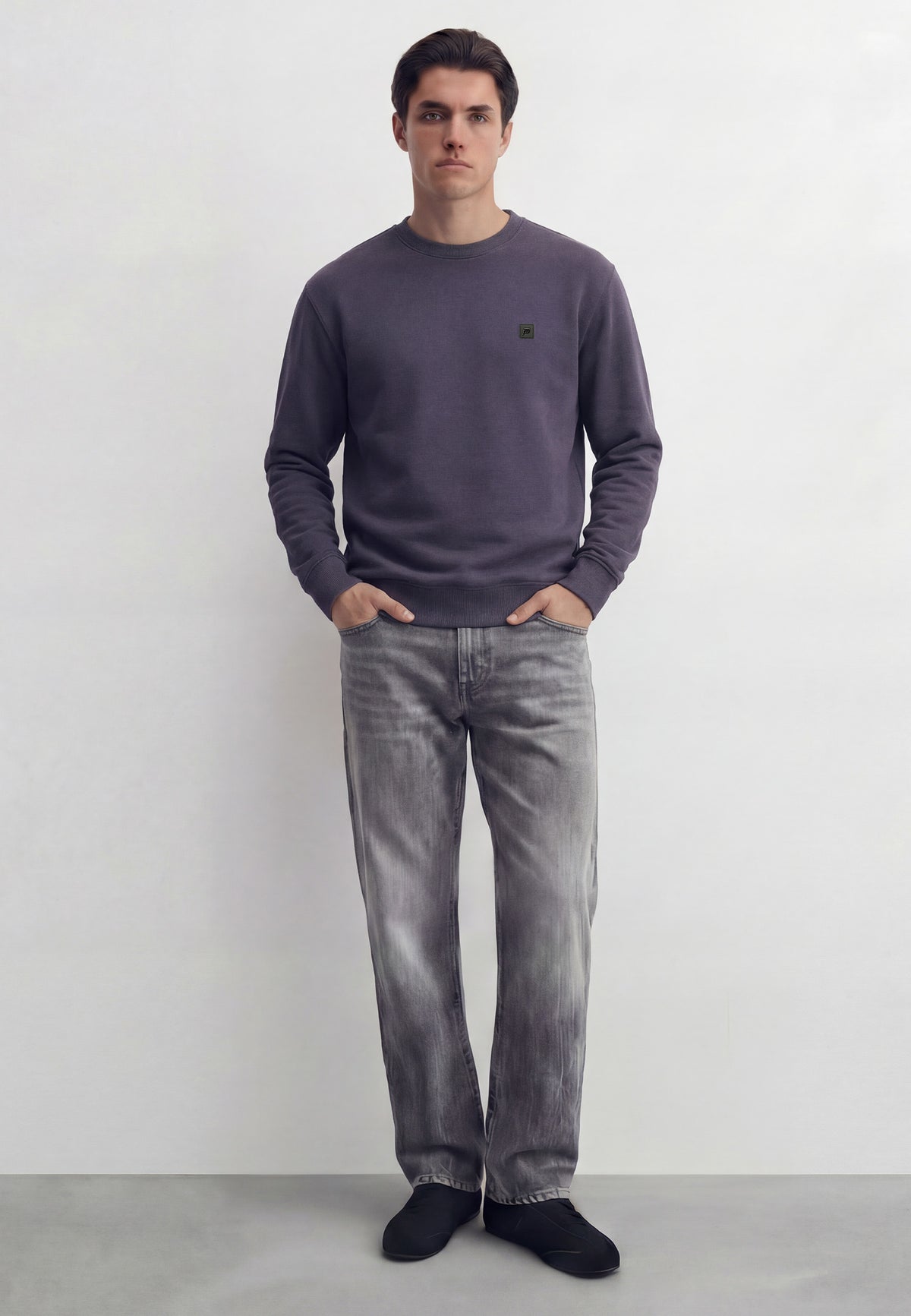 Cucho Graphite Sweatshirt