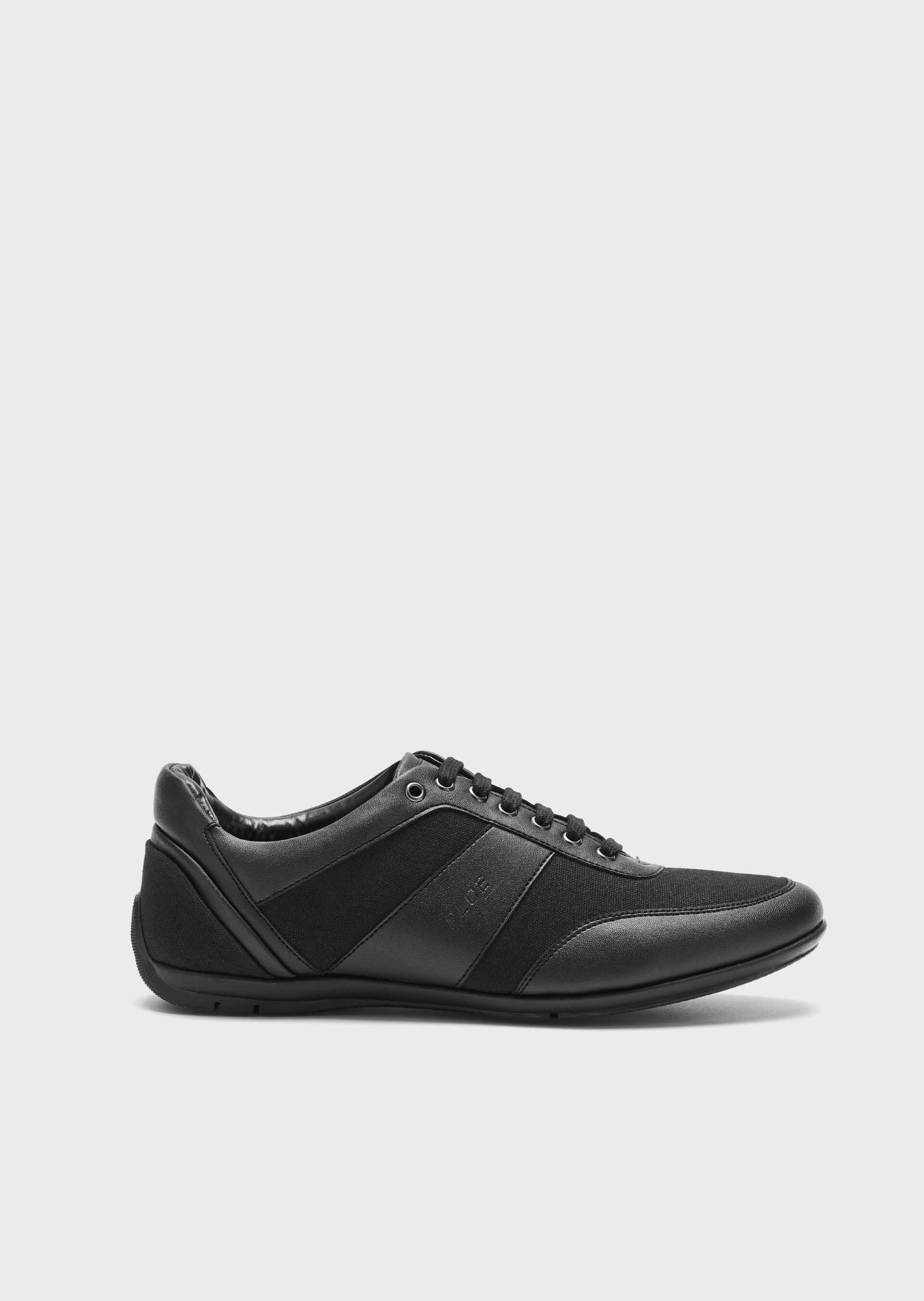 Decran Black Trainers