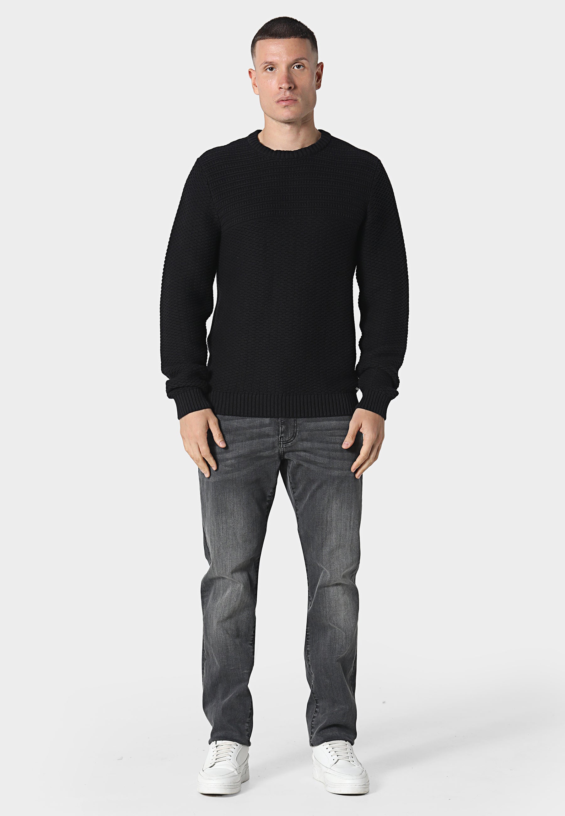 Evaron Knitwear Black