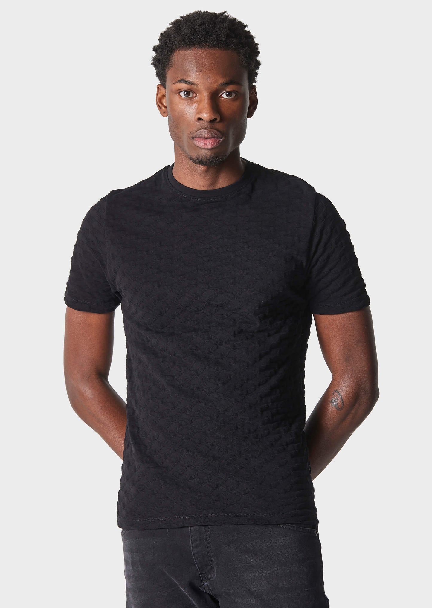 Norrie Black T-Shirt