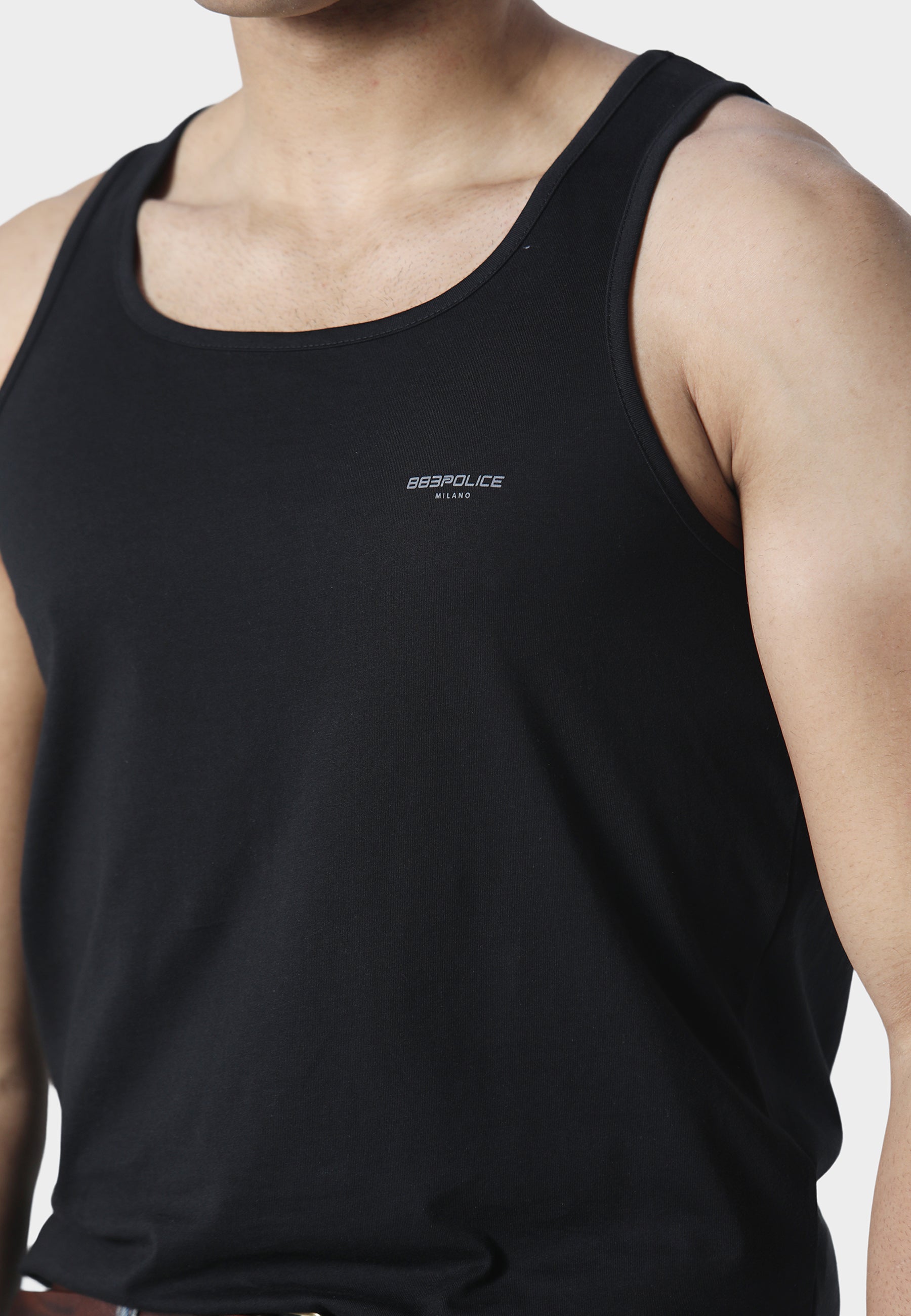 Orilla Black Vest