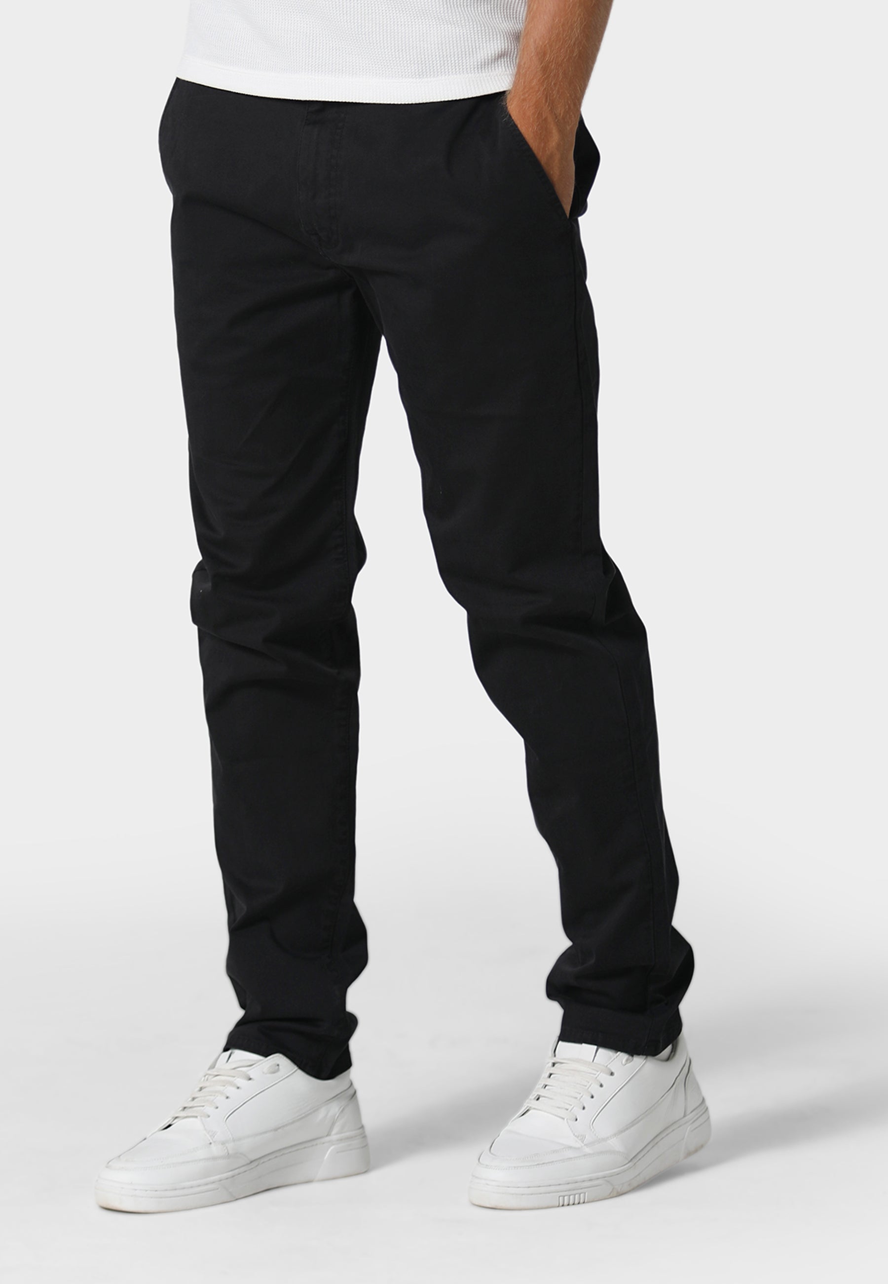 Sarabia Black Chino