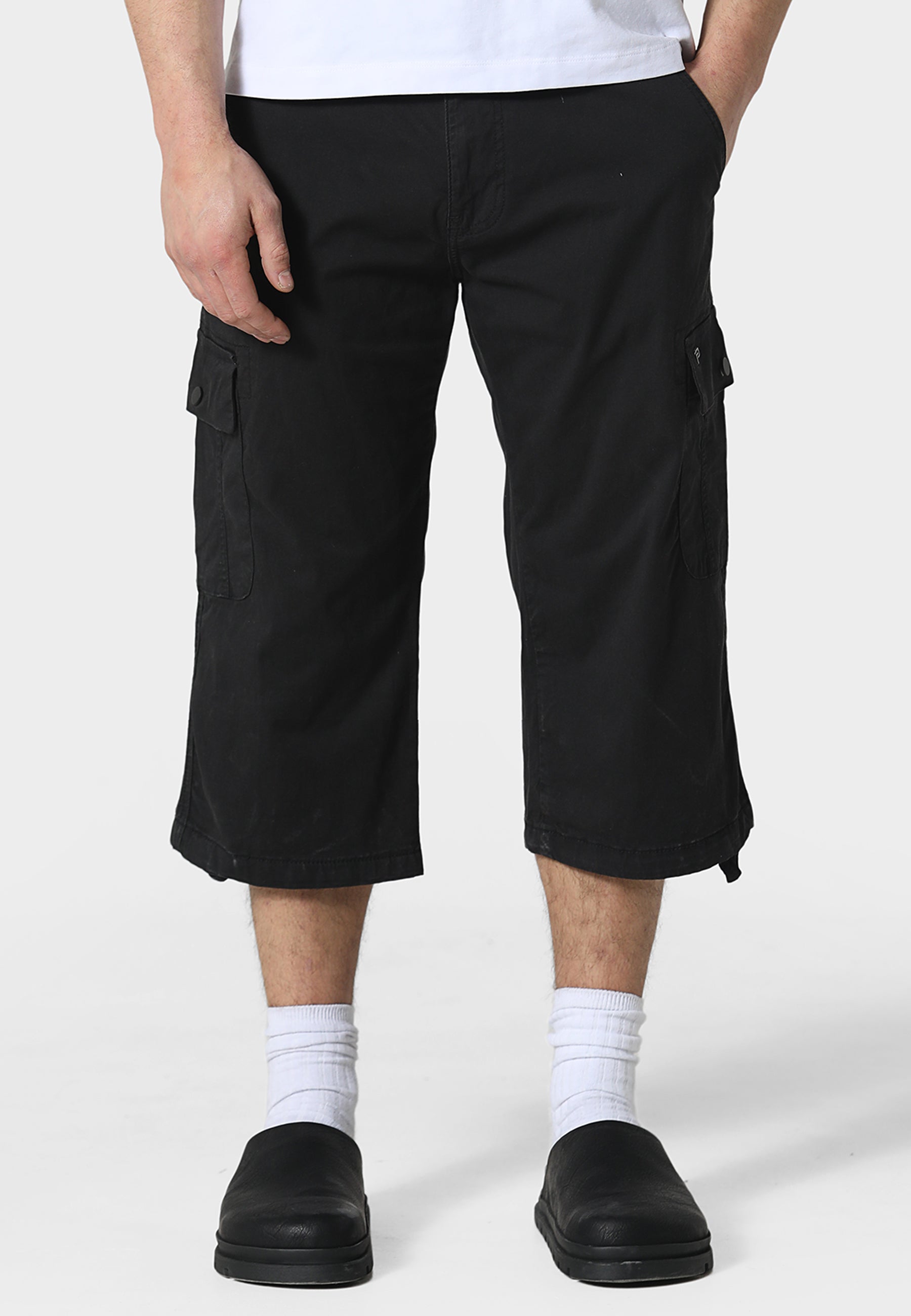 Hykeham Black Cargo Shorts