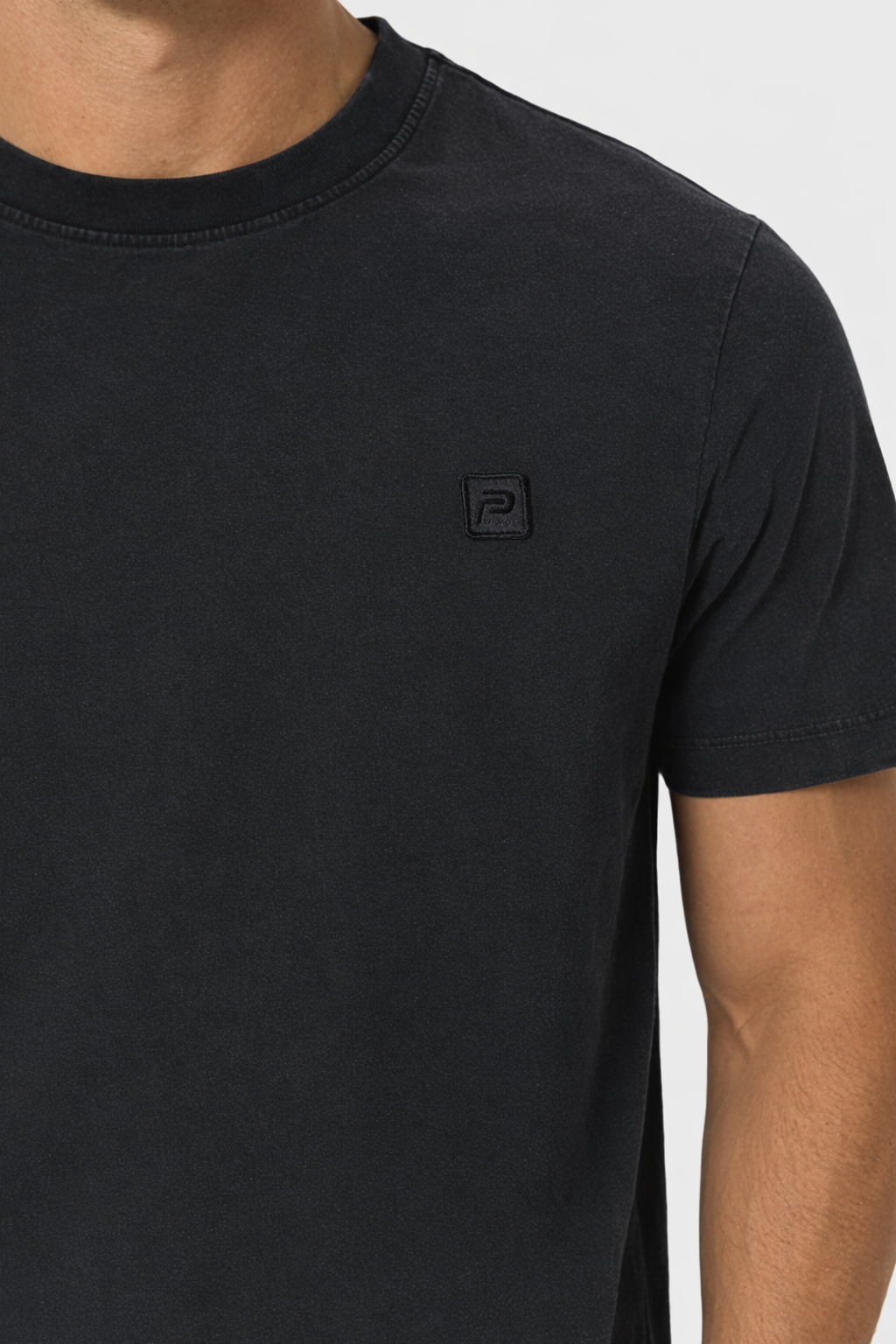 Teint Black T-Shirt