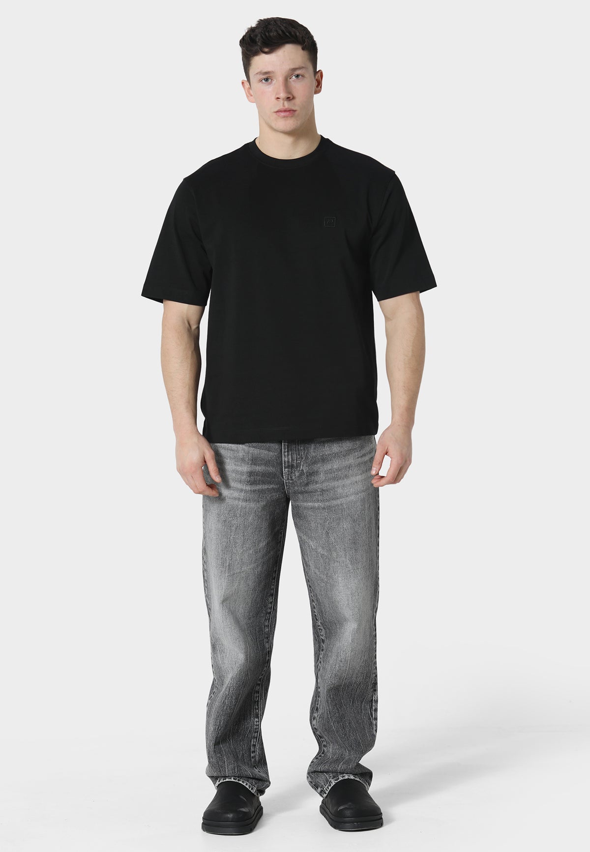Vigor Black T-Shirt