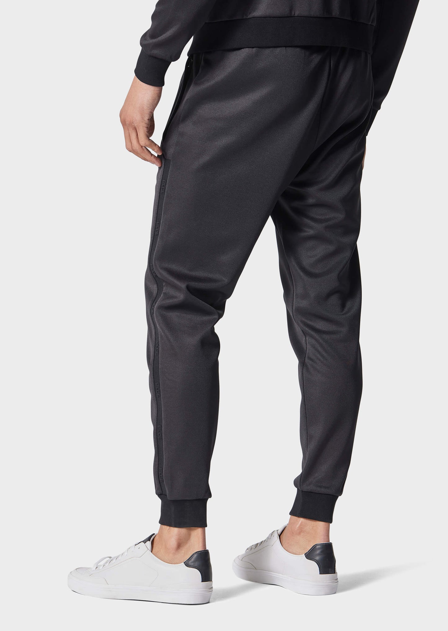 Arcas Black Jogger