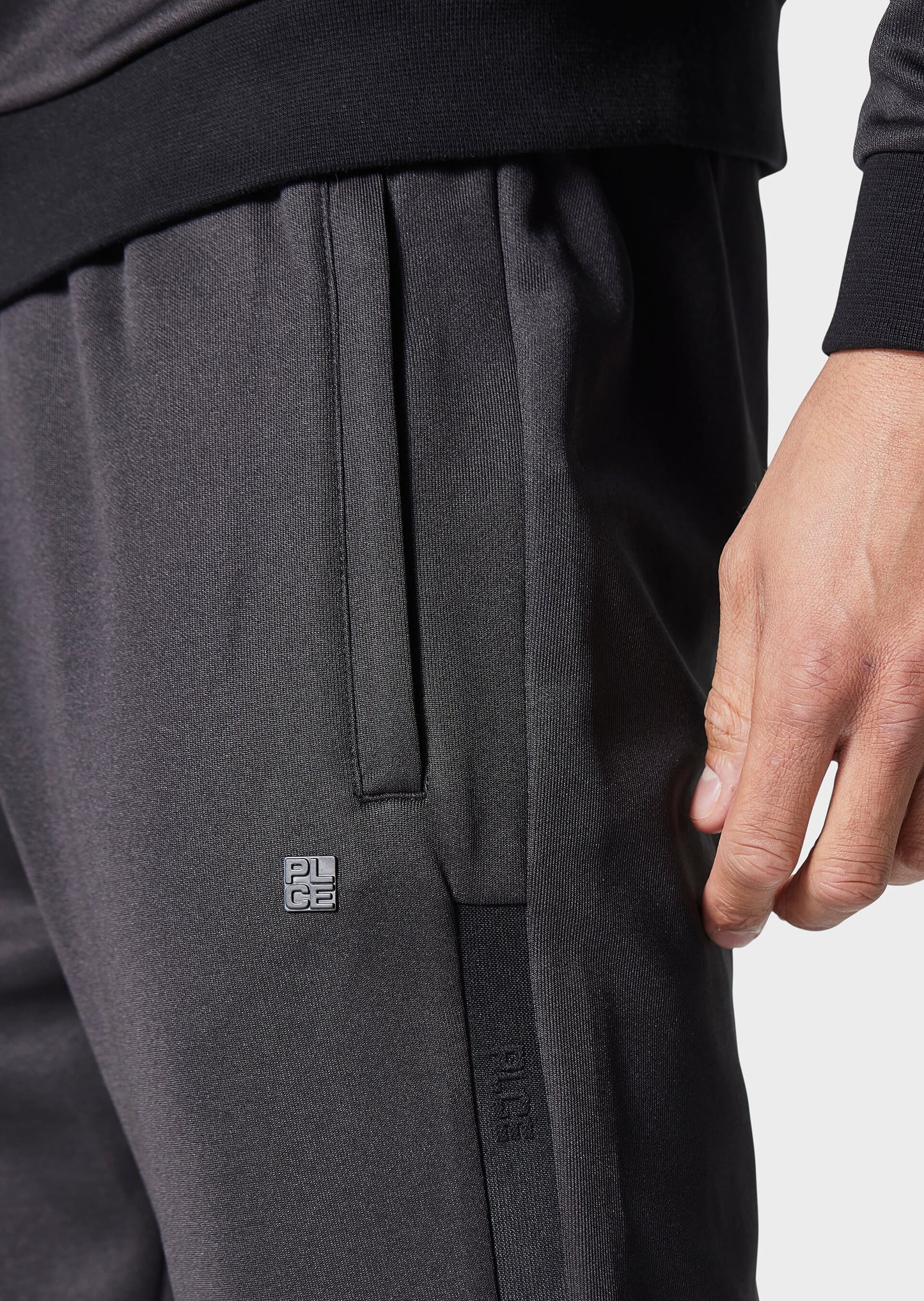 Arcas Black Jogger