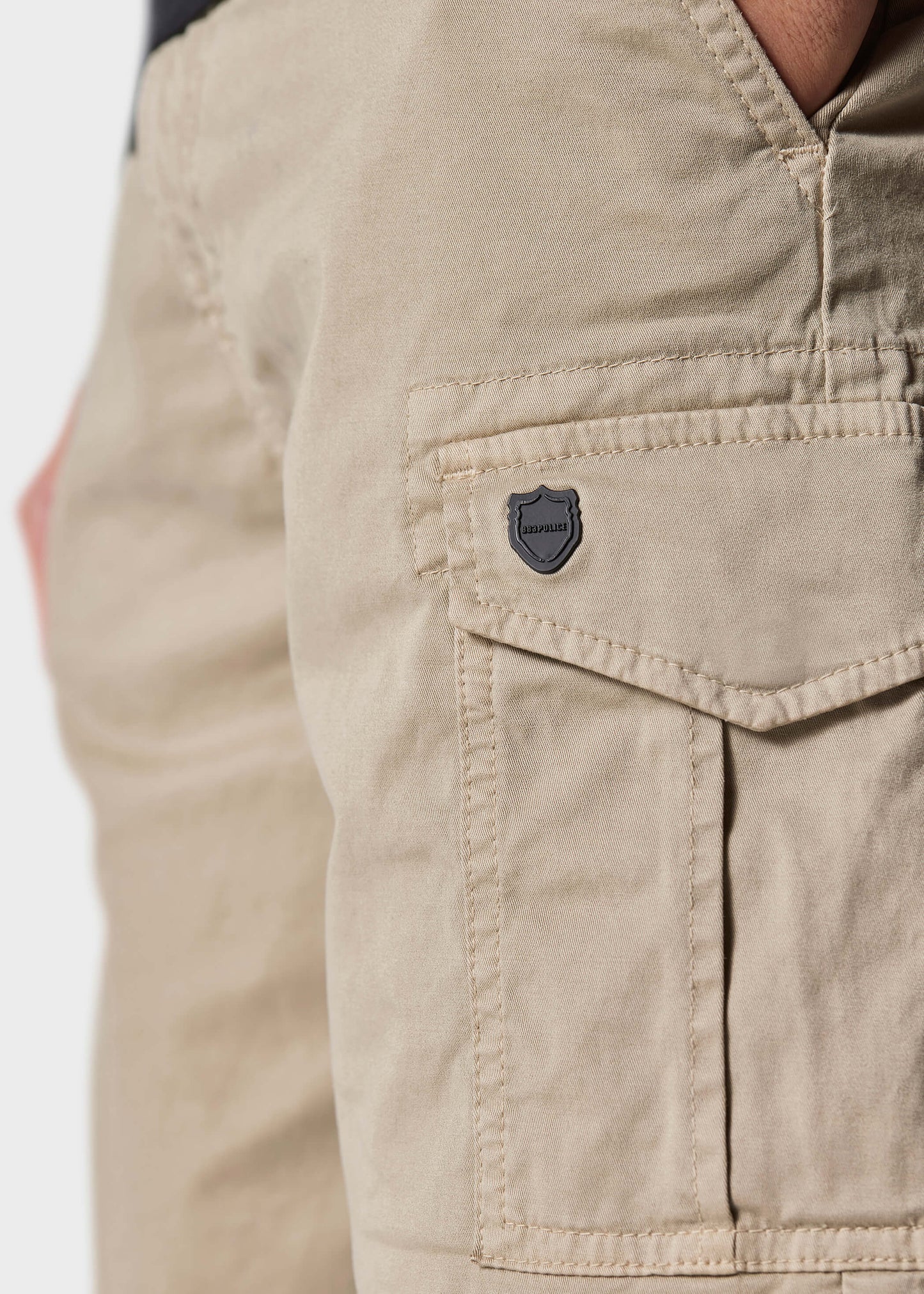 Lindros Beige Cargo Shorts