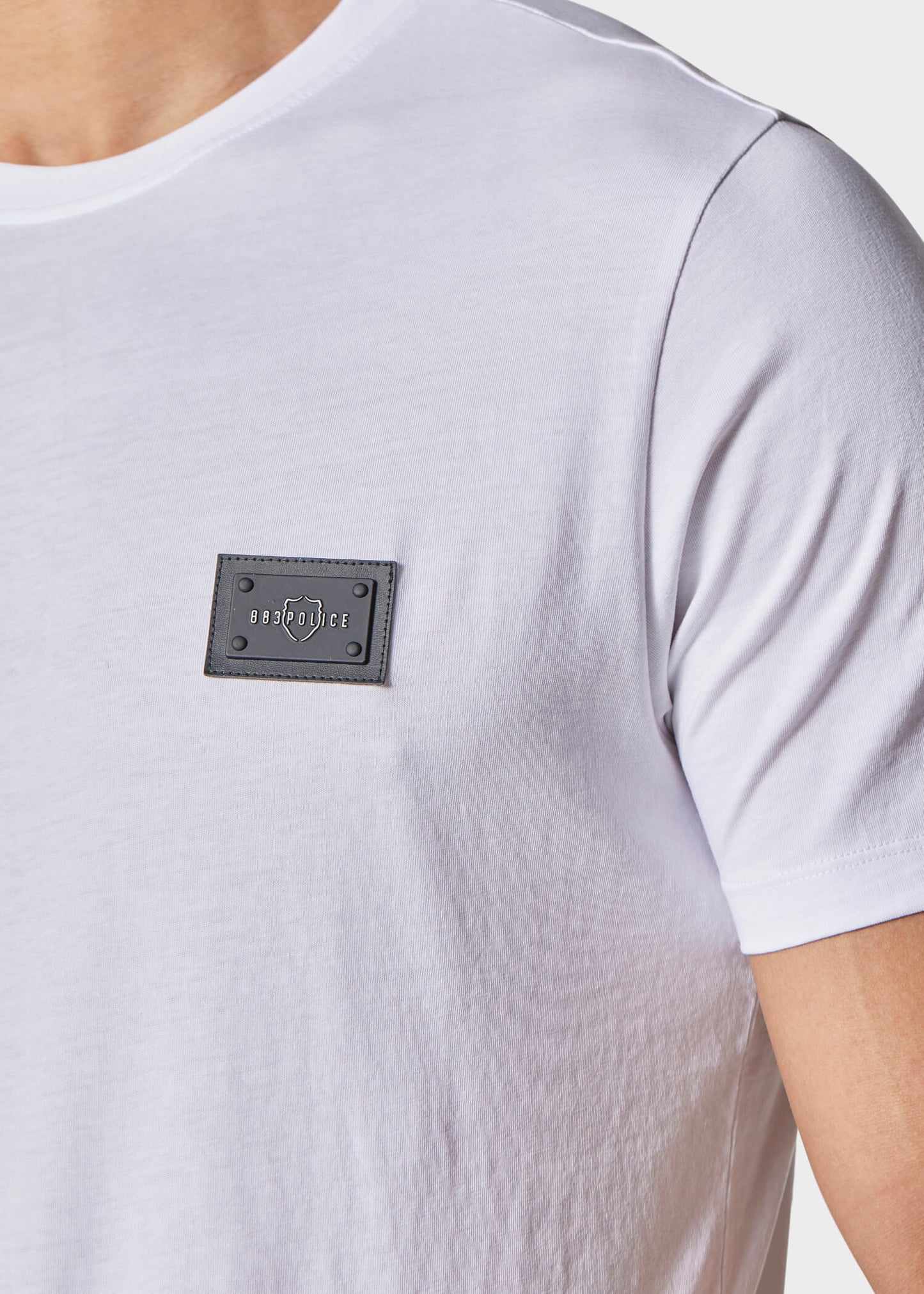 Yexley White T Shirt
